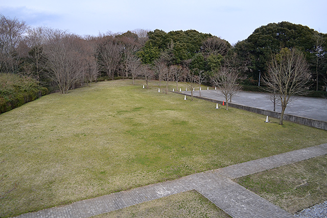 2Fからの東広場