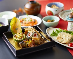 【10月ランチ】 和食堂 山里で秋を愉しむ 「紅葉(こうよう)会席」
