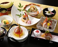 【 ご予約承り中 】 オークラ 七五三会食プラン <レストラン>