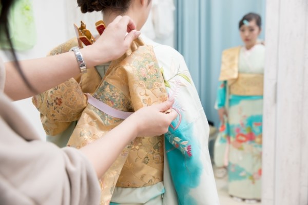 「 振袖ゆいゆ 新作振袖大展示会 」