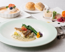 【4月】 ランチコース ～選べるメインディッシュ～